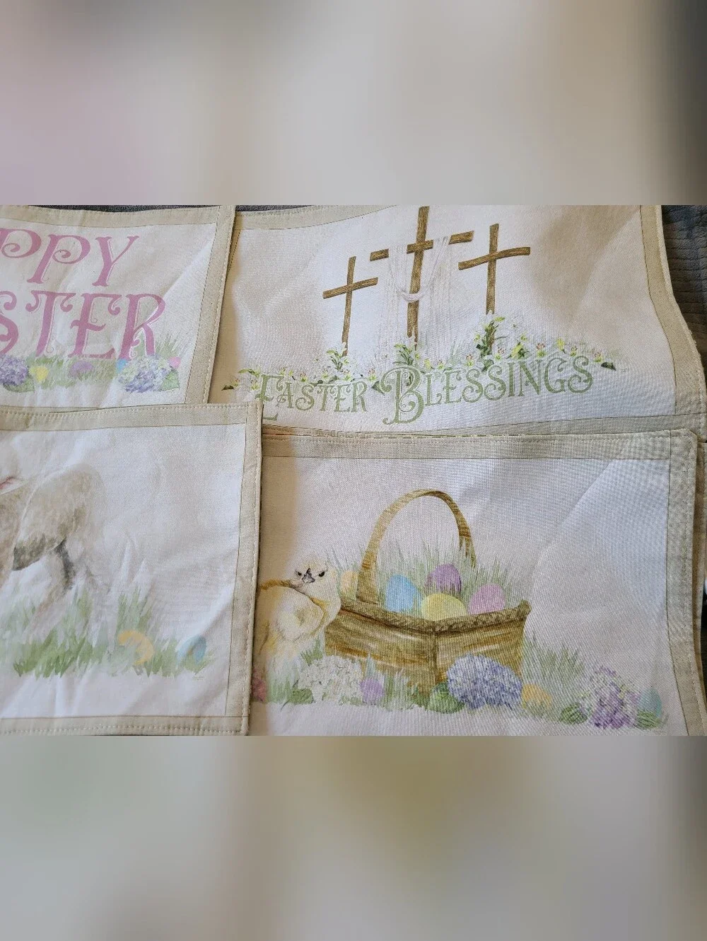 Set of 8 NEW Easter holiday cloth placemats beige/white w/green plaid back